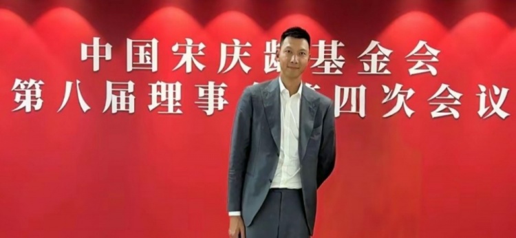 時(shí)隔5個(gè)月首次公開露面!大河報(bào):易建聯(lián)關(guān)聯(lián)公司成被執(zhí)行人