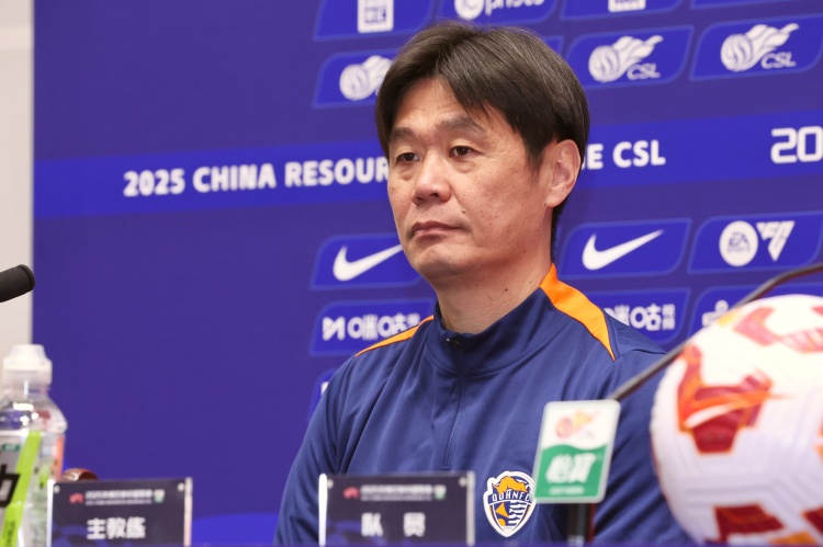 記者:青島海牛本周五下午與青島西海岸進(jìn)行熱身賽